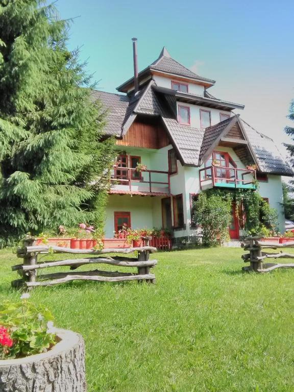 Casa Paltin Vila Si Cabane Poiana Stampei Eksteriør billede